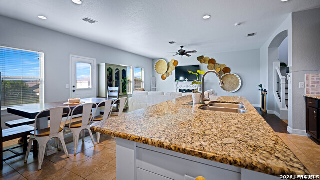 Image 7 of 33 For 3514 Volunteer Way