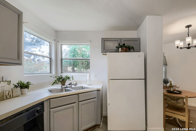 Image 10 of 22 For 9647 Sekula Dr