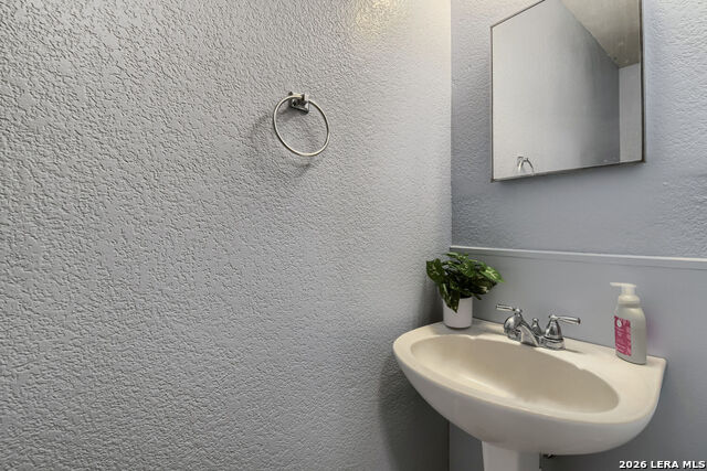 Image 12 of 22 For 9647 Sekula Dr