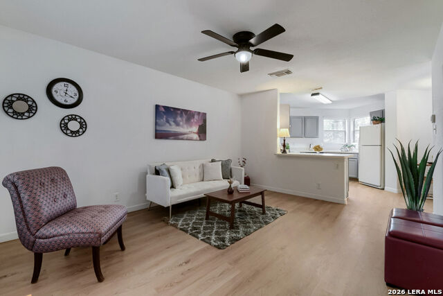 Image 3 of 22 For 9647 Sekula Dr