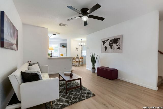 Image 4 of 22 For 9647 Sekula Dr