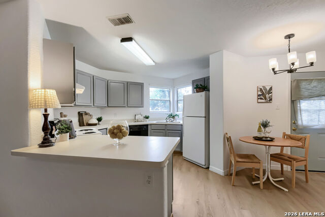 Image 8 of 22 For 9647 Sekula Dr