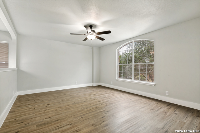 Image 12 of 32 For 8034 Shumard Oak Dr