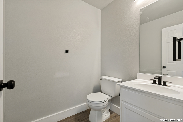 Image 14 of 32 For 8034 Shumard Oak Dr