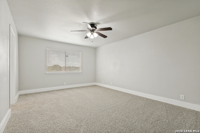 Image 15 of 32 For 8034 Shumard Oak Dr