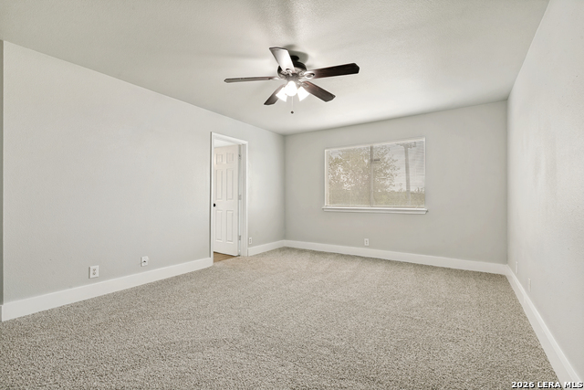 Image 17 of 32 For 8034 Shumard Oak Dr