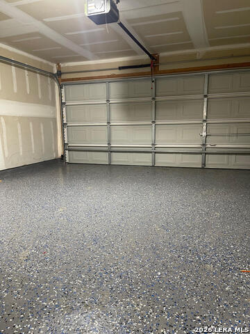 Image 25 of 32 For 8034 Shumard Oak Dr