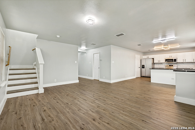 Image 4 of 32 For 8034 Shumard Oak Dr