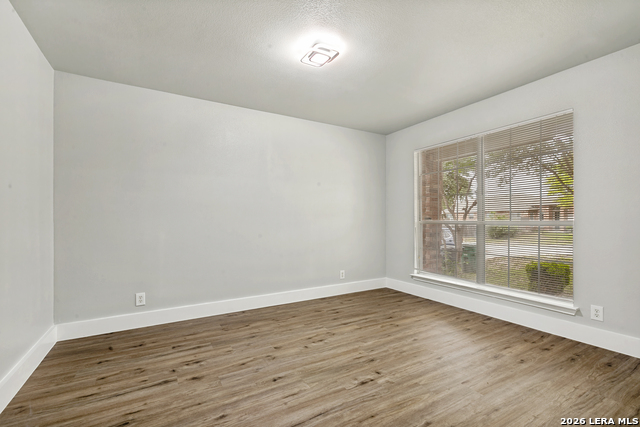 Image 6 of 32 For 8034 Shumard Oak Dr