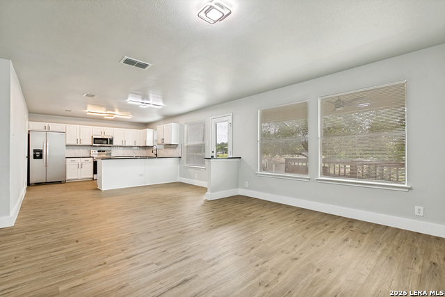 Image 8 of 32 For 8034 Shumard Oak Dr