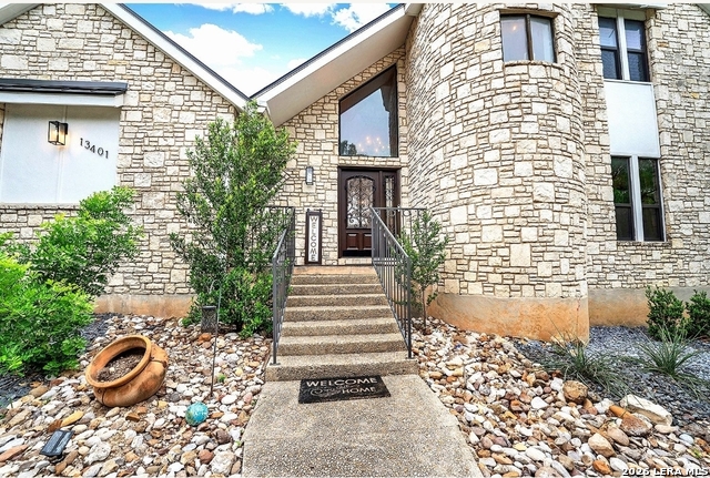 Image 3 of 40 For 13401 Vista Del Rey