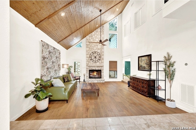 Image 7 of 40 For 13401 Vista Del Rey