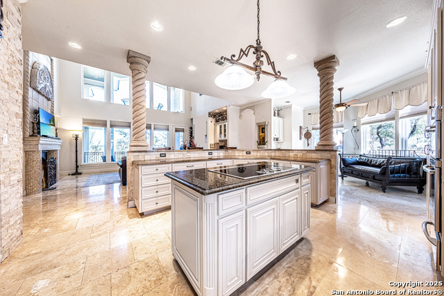 Image 15 of 64 For 112 Los Colinas