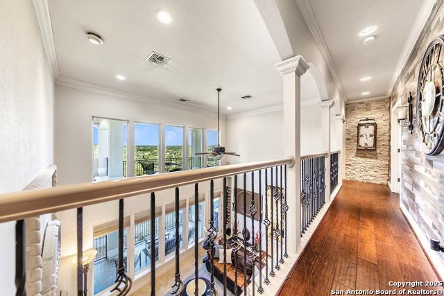 Image 25 of 64 For 112 Los Colinas