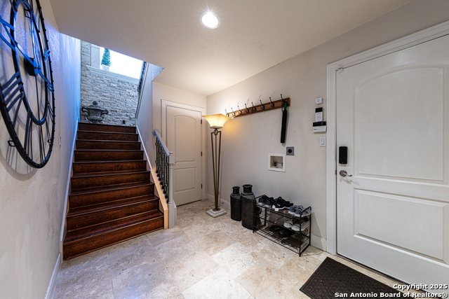 Image 26 of 64 For 112 Los Colinas