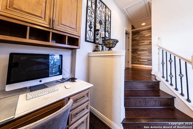 Image 27 of 64 For 112 Los Colinas