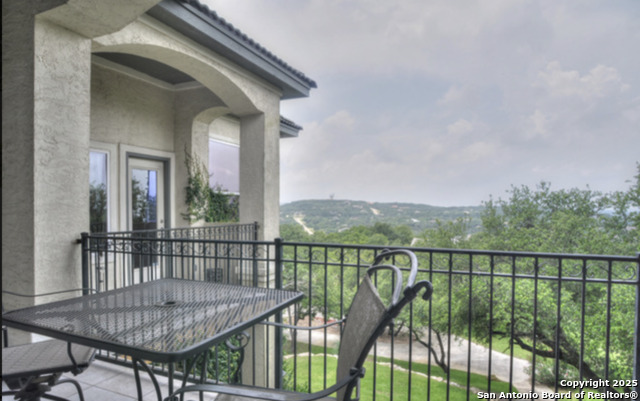 Image 3 of 64 For 112 Los Colinas