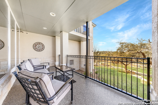 Image 33 of 64 For 112 Los Colinas