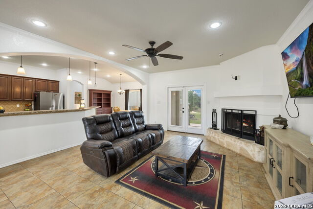 Image 11 of 49 For 31621 Retama Rdg