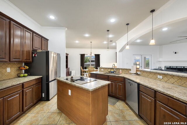 Image 16 of 49 For 31621 Retama Rdg