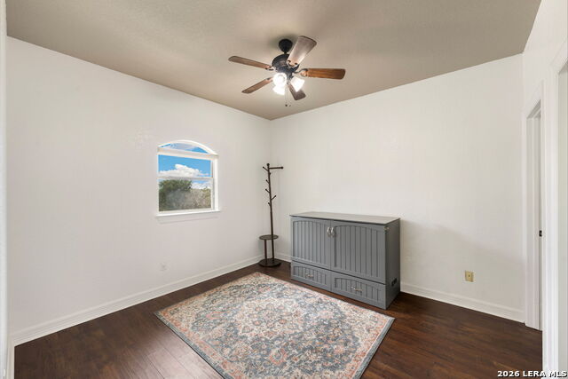 Image 33 of 49 For 31621 Retama Rdg