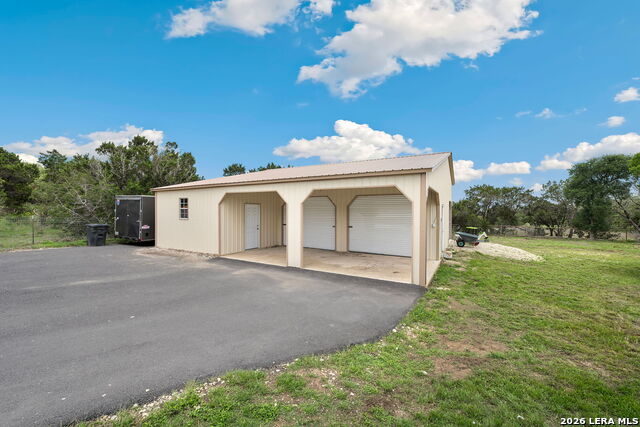 Image 36 of 49 For 31621 Retama Rdg