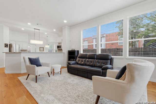 Image 12 of 39 For 24934 Crescent Trce