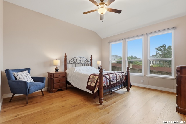 Image 14 of 39 For 24934 Crescent Trce