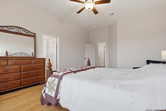 Image 16 of 39 For 24934 Crescent Trce