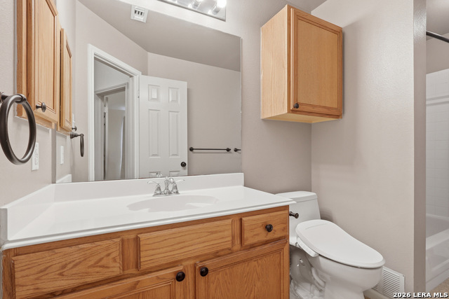 Image 23 of 39 For 24934 Crescent Trce