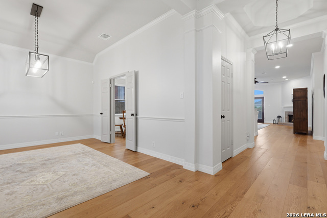 Image 3 of 39 For 24934 Crescent Trce