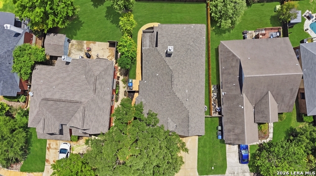 Image 34 of 39 For 24934 Crescent Trce