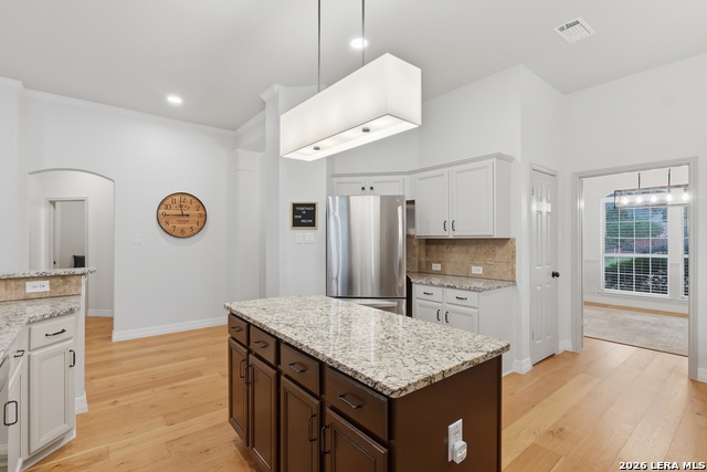 Image 9 of 39 For 24934 Crescent Trce