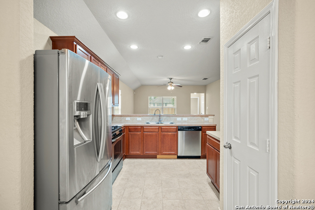 Image 13 of 26 For 3113 Muntjac