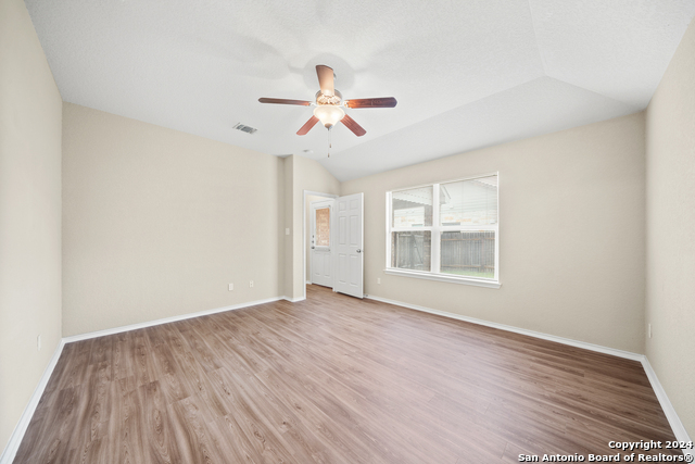 Image 17 of 26 For 3113 Muntjac