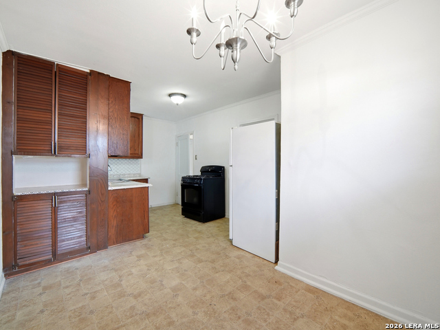 Image 10 of 28 For 1311 Rosewood Ave W