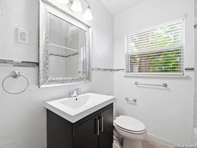 Image 19 of 28 For 1311 Rosewood Ave W