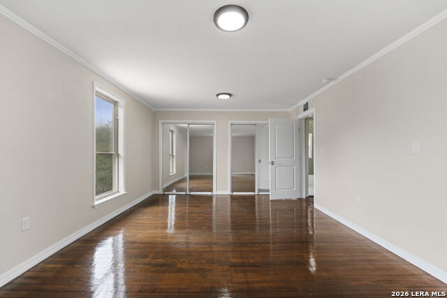 Image 40 of 63 For 617 Guenther E