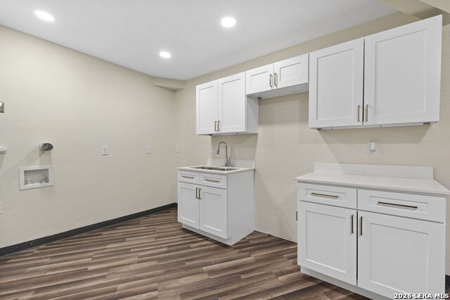 Image 45 of 63 For 617 Guenther E