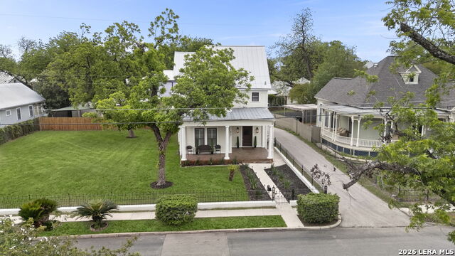 Image 52 of 63 For 617 Guenther E