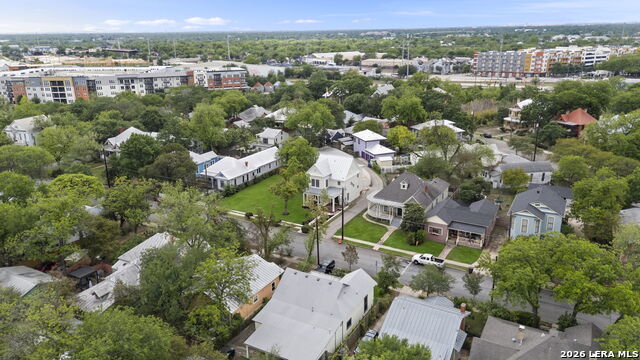 Image 53 of 63 For 617 Guenther E