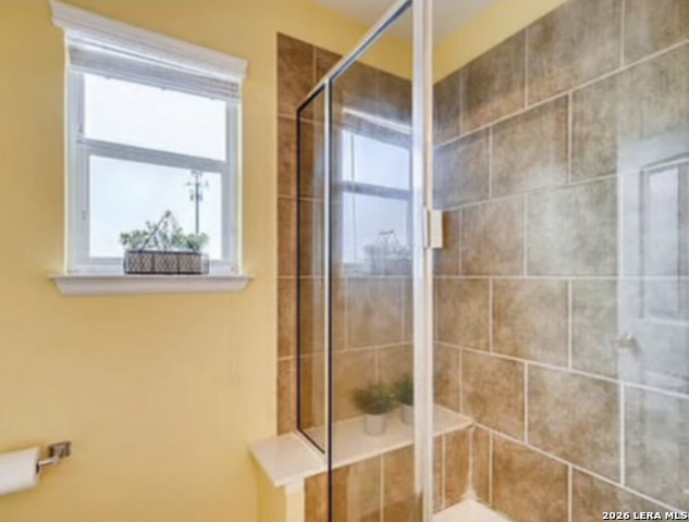 Image 23 of 28 For 2502 Grayson Cir  2502