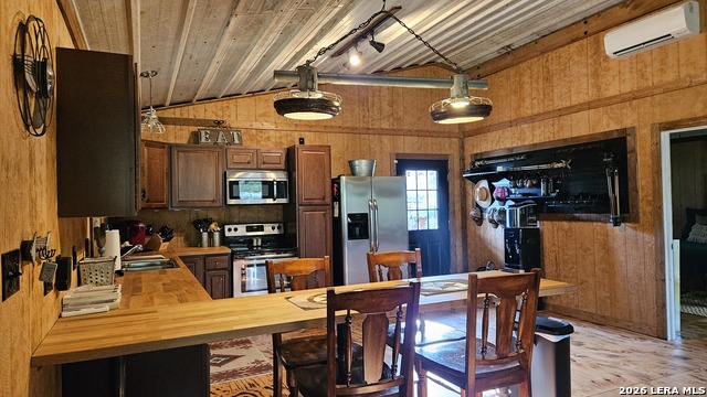 Listing photo id 43 for 11695 County Road 350