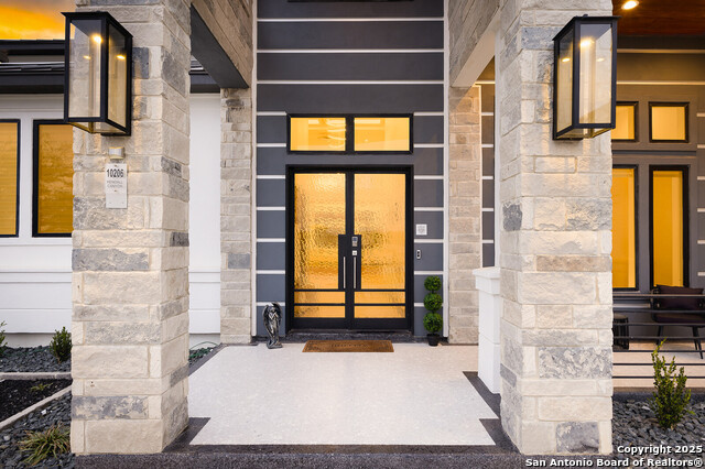 Image 17 of 83 For 10206 Kendall Cyn