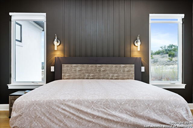 Image 42 of 83 For 10206 Kendall Cyn