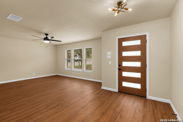 Image 2 of 44 For 10802 Winter Creek