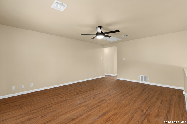 Image 21 of 44 For 10802 Winter Creek