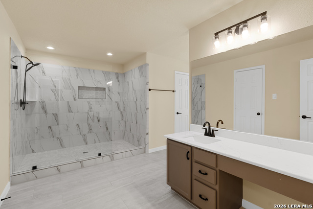 Image 28 of 44 For 10802 Winter Creek