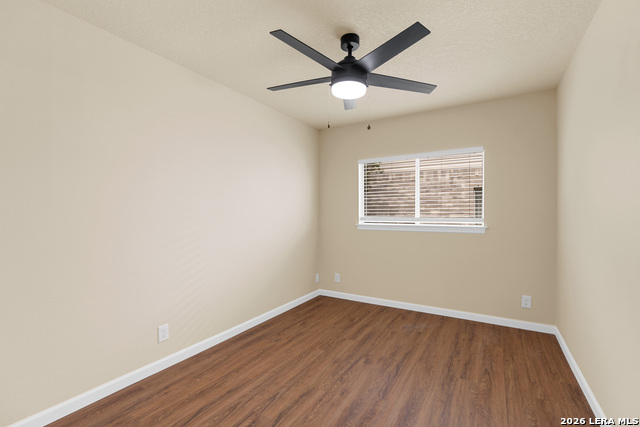 Image 32 of 44 For 10802 Winter Creek