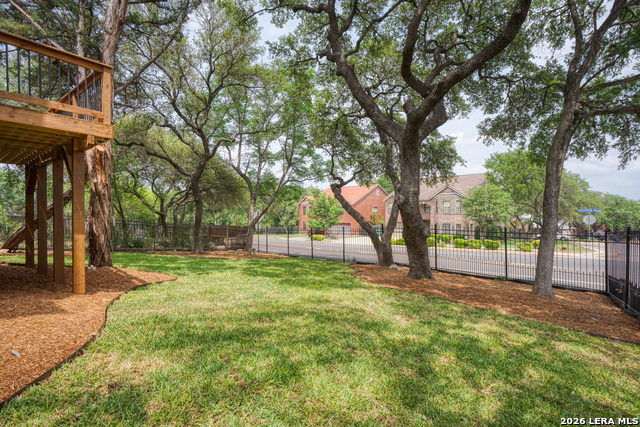 Image 40 of 44 For 10802 Winter Creek